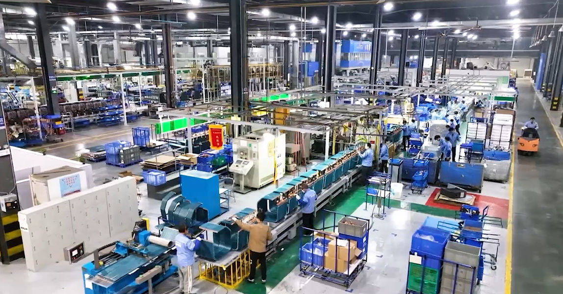 Henan Hongtai HVAC Equipment Co., Ltd. ligne de production du fabricant